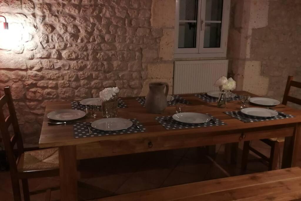 Maison Charentaise A La Campagne Becheresse Экстерьер фото
